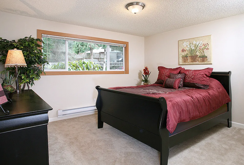 Hill Crest Apartments — Photo 2