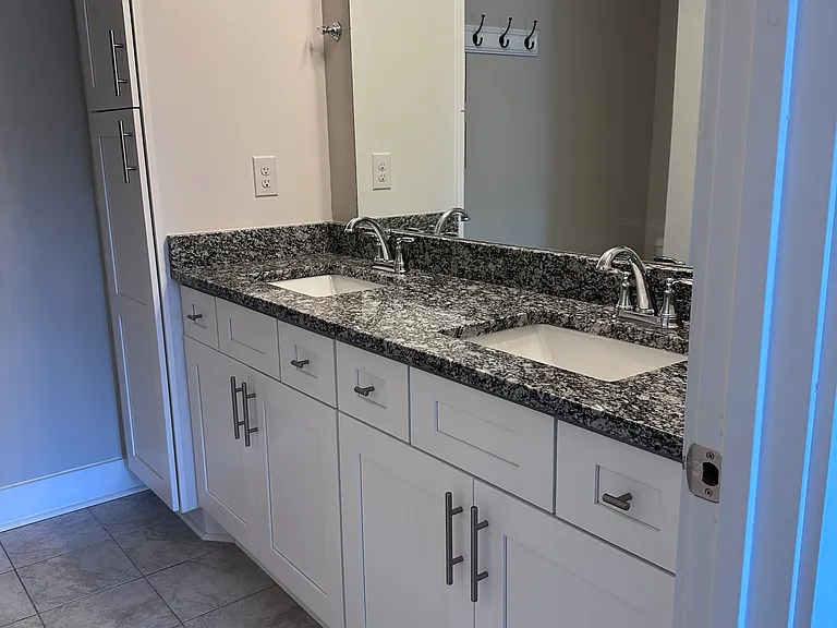 1079 Wells Way — Photo 8