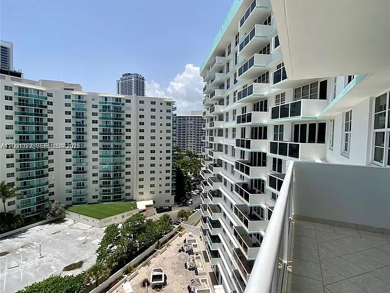 3725 S Ocean Dr #1108 — Photo 26