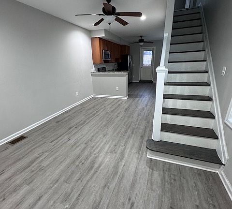 4th image of 9227 N Point Rd