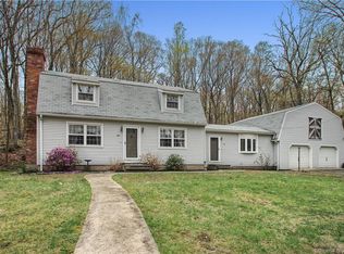 467 Burr Rd, Southbury, CT 06488