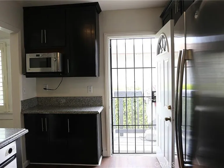1323 N Cherokee Ave — Photo 13