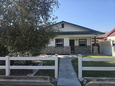 2078 Van Loon Ln, Bishop, CA, 93514