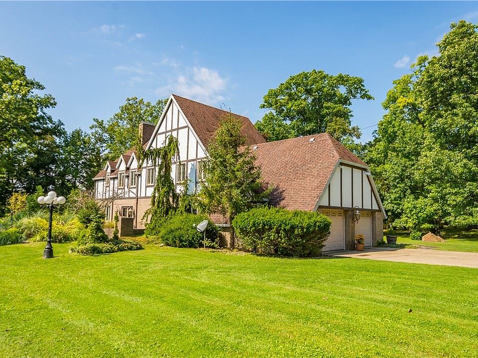 141 Locust St, Hopwood, PA 15445 Zillow