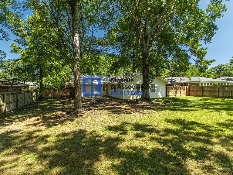 239 Traceland Dr — Photo 37