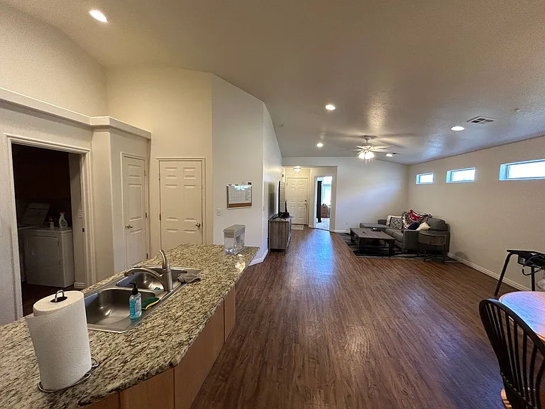 2056 E Middleton Dr #22 — Photo 19