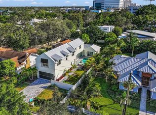 1886 Bahia Vista St, Sarasota, FL 34239