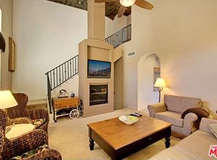 204 Villorrio Dr W, Palm Springs, CA 92262