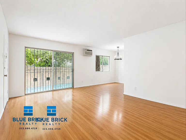1411 N Curson Ave #2 — Photo 5