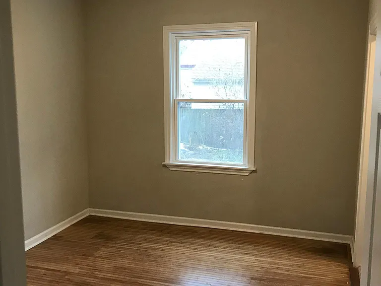 636 N Grove Ave #1 — Photo 6
