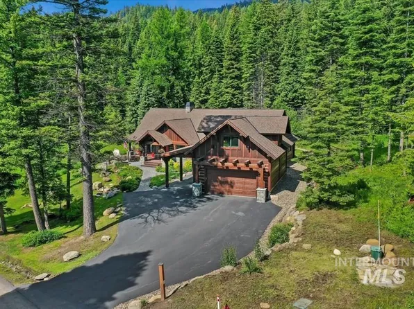 161 Sugarloaf Ct, Cascade, ID 83611