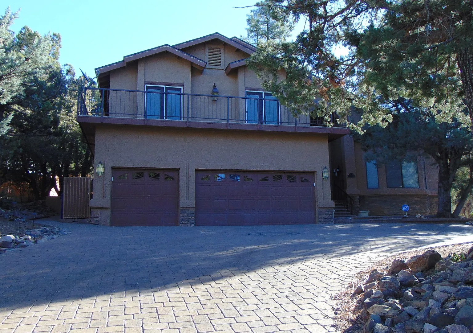 BC1521-1465 Valley Ranch Circle - 1 — Photo 1