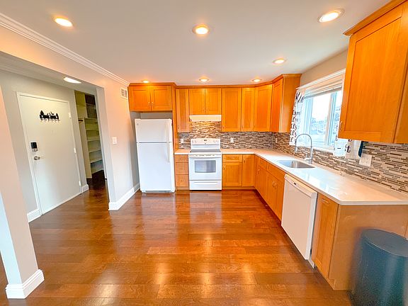 3rd image of 12 Linden Ave #D