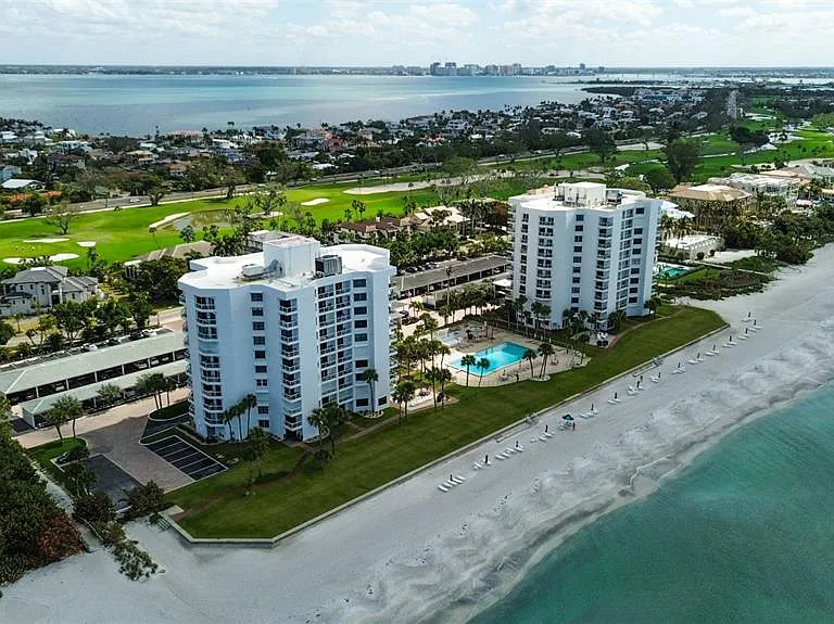 1050 Longboat Club Rd #506 — Photo 32