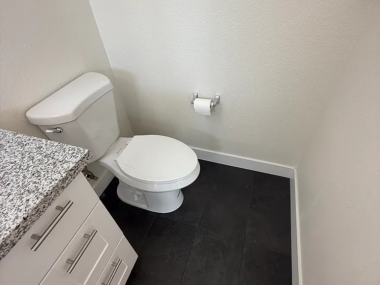 7298 Santa Ysabel Ave #6 — Photo 15