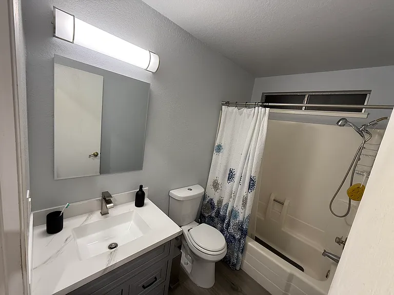 1095 Aspen Dr — Photo 6