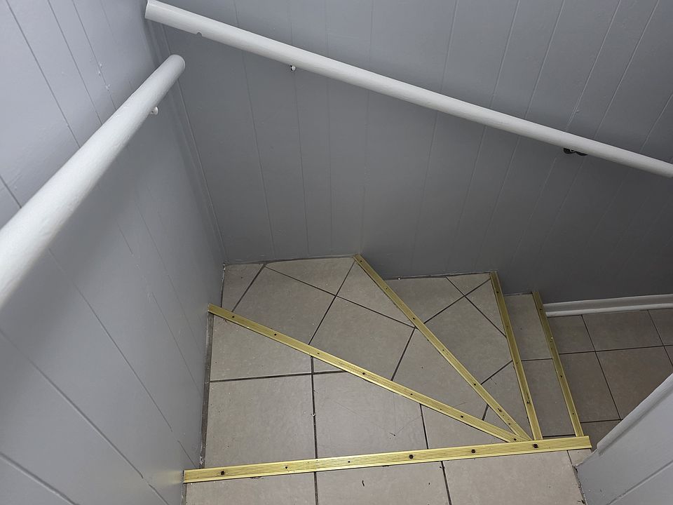 Stairs to Living room