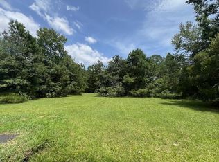24520 Paradise Ln, Lacombe, LA 70445