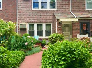 6839 Harrow St, Forest Hills, NY 11375