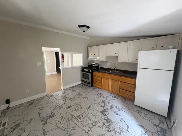 909 3rd St N, Millville, NJ 08332