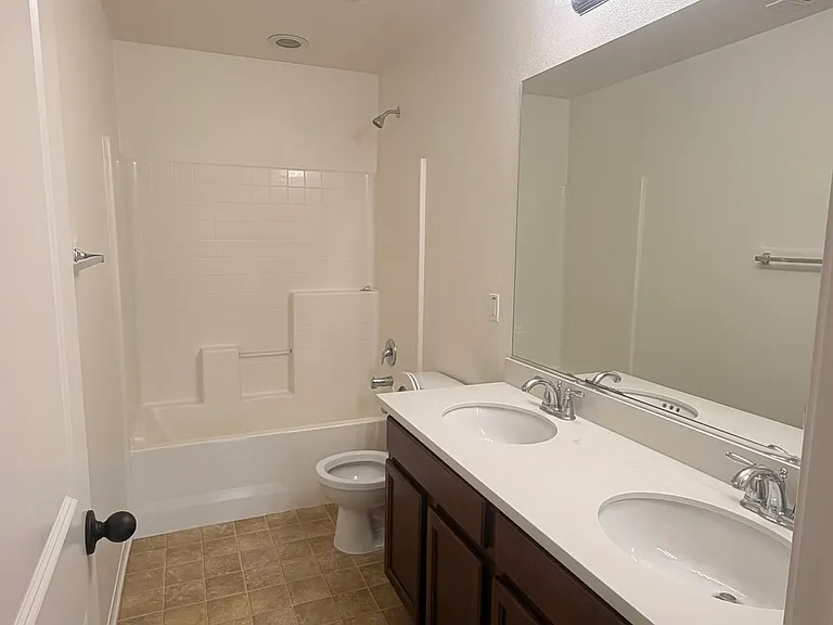 14537 Badger Ln — Photo 16