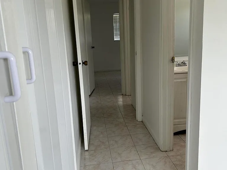 6140 SW 41st Ct #1 — Photo 20