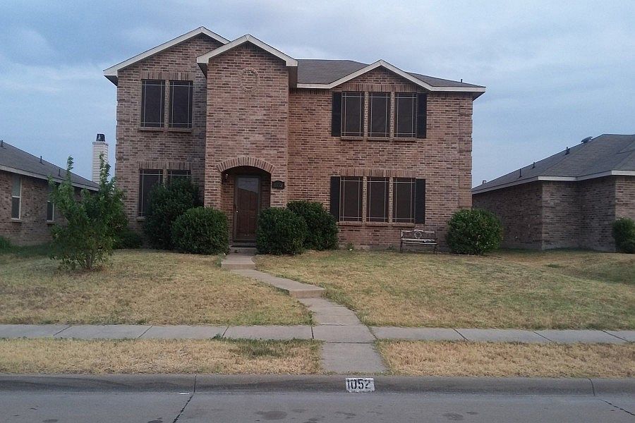 1st image of 1052 Bumble Bee Dr
