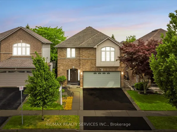 4110 Forest Run Ave, Burlington, ON L7M 4L7