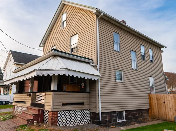 1149 Church St, Indiana, PA 15701