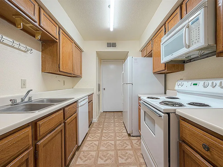 6606 De Moss Dr #1212 — Photo 6