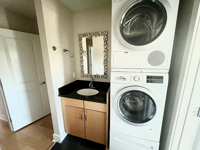 836 W Pennsylvania W #205 — Photo 16