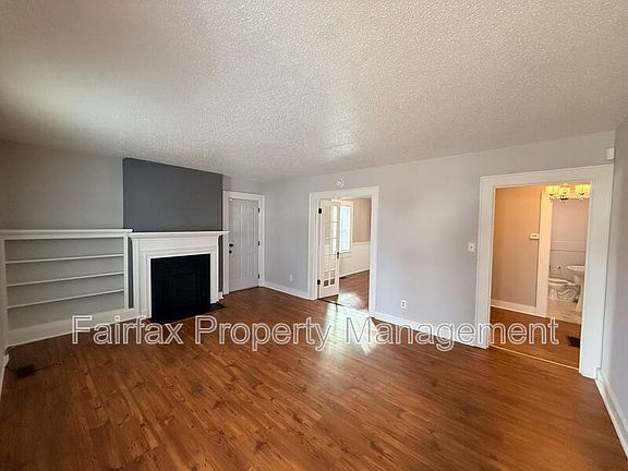 3rd image of 315 Georgia Ave