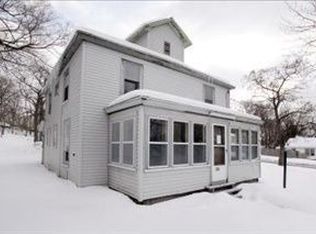704 Gilbert Ave, Kalamazoo, MI