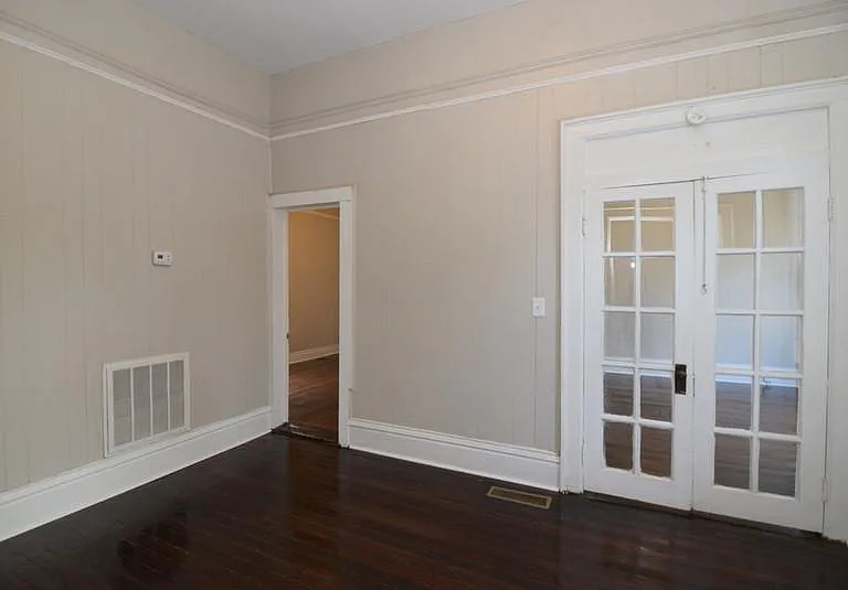1531 Schley St — Photo 6