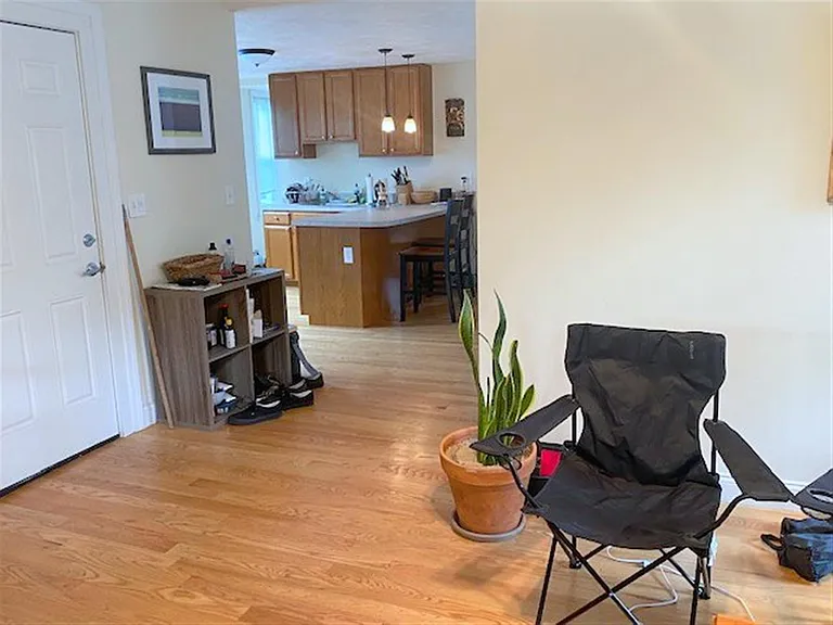 395 Columbia St #1 — Photo 4