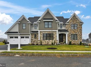 211 Walnut Tree Ln, Malvern, PA 19355