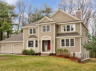 2 Blueberry Ln, Westford, MA 01886