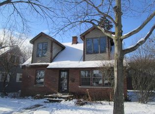 114 S Ash St, Palatine, IL