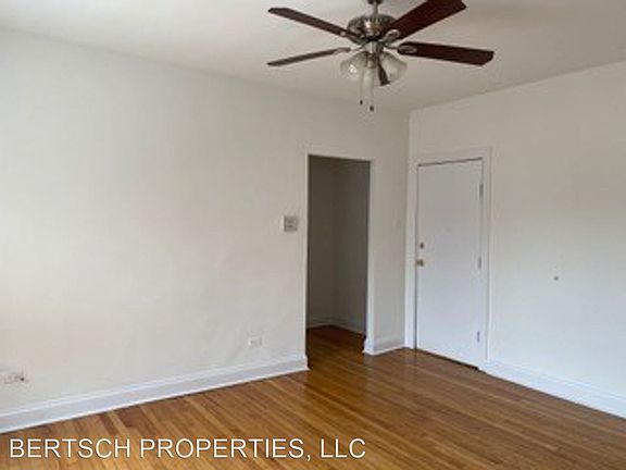 5th image of 4734 N Whipple St #1A