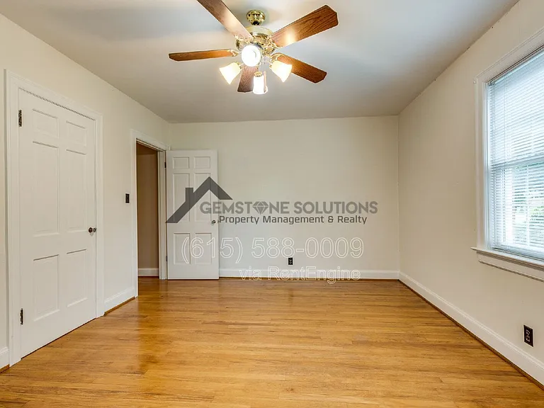 715 Hillsboro Rd — Photo 27