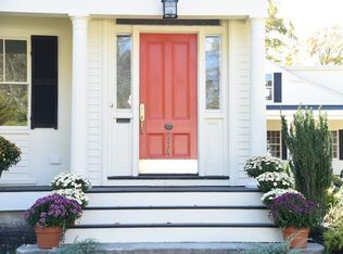 914 High St, Dedham, MA 02026