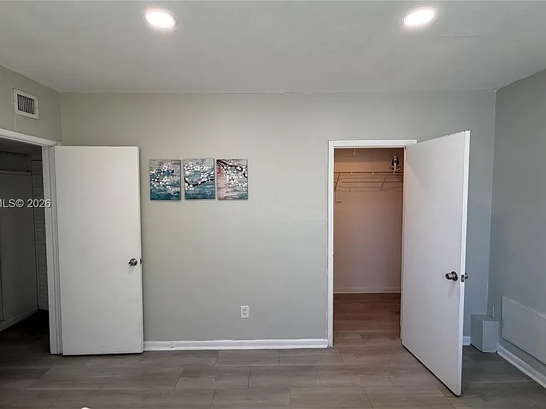 10000 E Bay Harbor Dr #14 — Photo 15