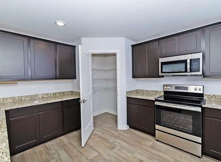 244 Overlook Rd — Photo 7