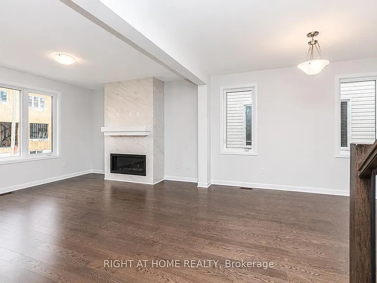 182 Lynn Coulter St — Photo 4