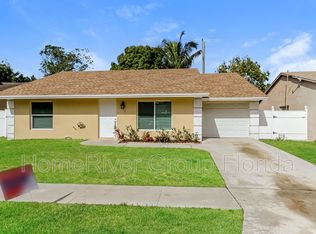 5918 Ithaca Cir W, Lake Worth, FL 33463