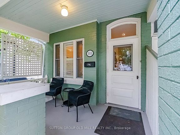 2nd image of 111 Palmerston Ave