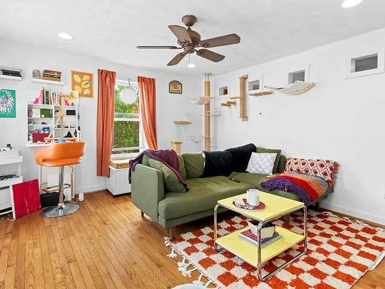 110 Pleasant St #2 — Photo 9