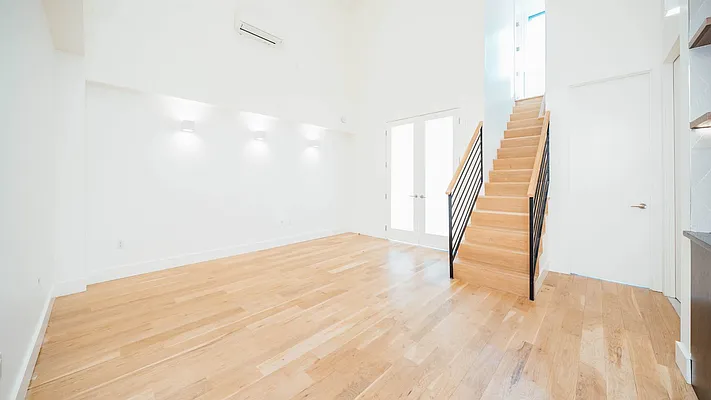 Rented by Nooklyn NYC LLC | media 17