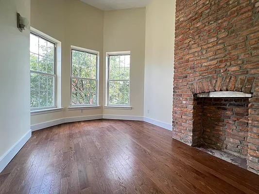 Rented by Doorway NYC, LLC | media 32