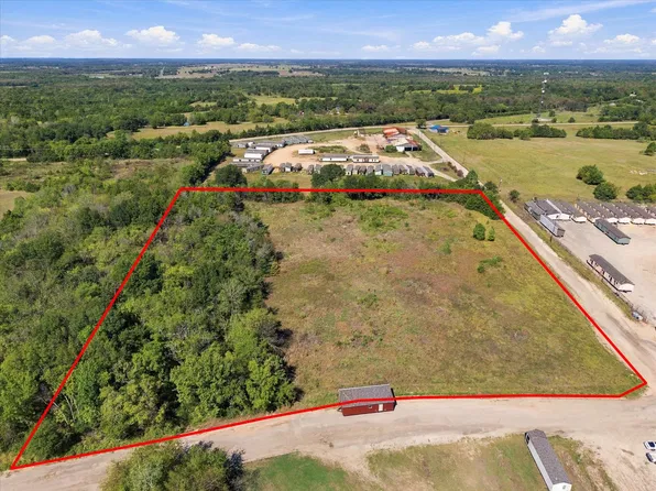 N Neal St, Commerce, TX 75428
